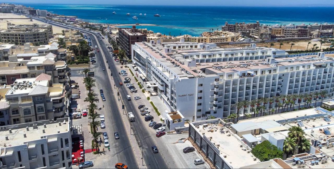 شقة للبيع باطلالة من الجانب علي البحر